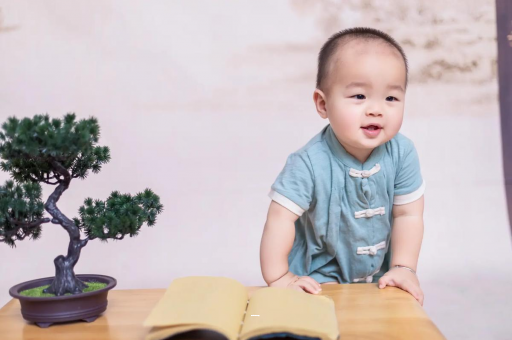 海北孕妇显怀是几个月